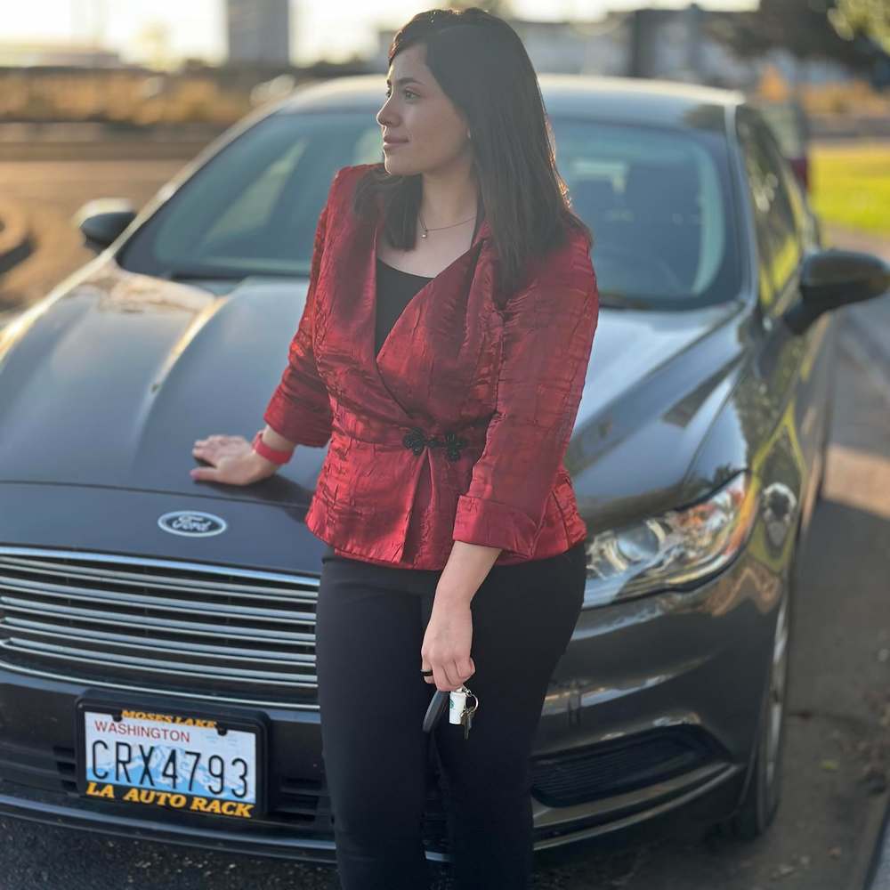 Meet your Posher, Luz